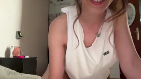 Snapshot of shekitty chatting on 08-01-26, 03:33 shekitty online show from 08-01-26, 03:33