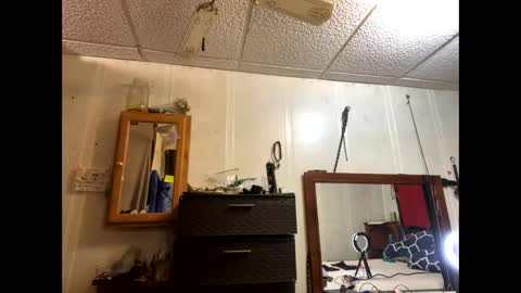 Snapshot of shelbybaby01 chatting on 12-28-24, 08:26 Shelby holes online show from 12-28-24, 08:26