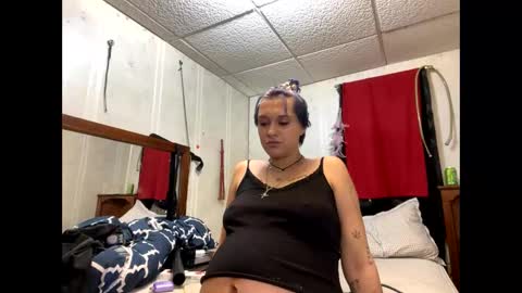 Snapshot of shelbybaby01 chatting on 12-31-24, 06:16 Shelby holes online show from 12-31-24, 06:16