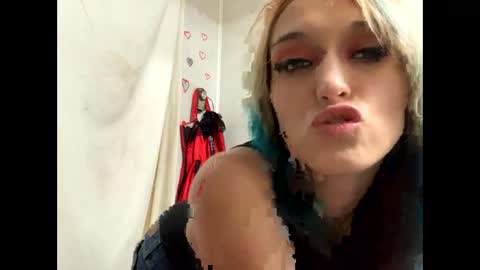 Snapshot of shelbybaby01 chatting on 10-26-25, 03:01 Shelby holes online show from 10-26-25, 03:01