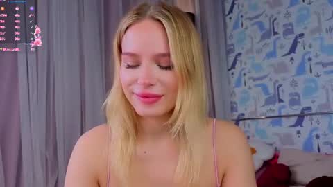 Snapshot of sheliamuyres chatting on 07-14-26, 01:41 Lina online show from 07-14-26, 01:41