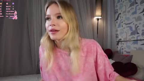 Snapshot of sheliamuyres chatting on 07-30-26, 03:16 Lina online show from 07-30-26, 03:16