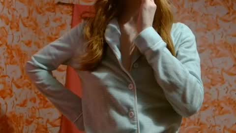 Erika online show from 01-10-25, 03:29