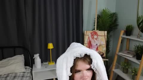 Sofia online show from 11-25-25, 04:51