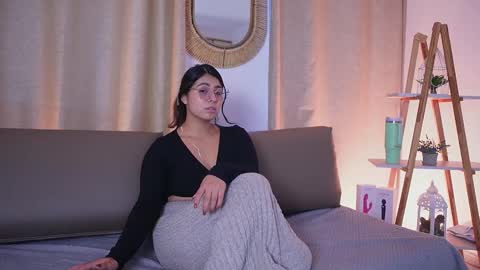  Transmission schedule Monday - Friday 715 am to 200 pm time Colombia  online show from 11-04-25, 03:00