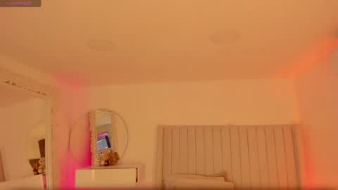 shelynna_azzul online show from 05-05-26, 11:29