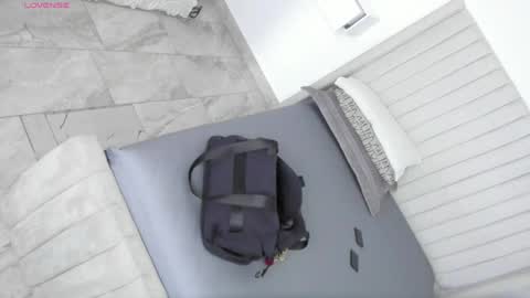 shelynna_azzul online show from 05-26-26, 12:12