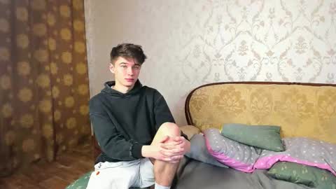 Snapshot of sherlockmax chatting on 09-30-25, 07:52 Max online show from 09-30-25, 07:52