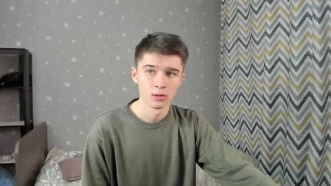 Snapshot of sherlockmax chatting on 11-22-25, 03:55 Max online show from 11-22-25, 03:55