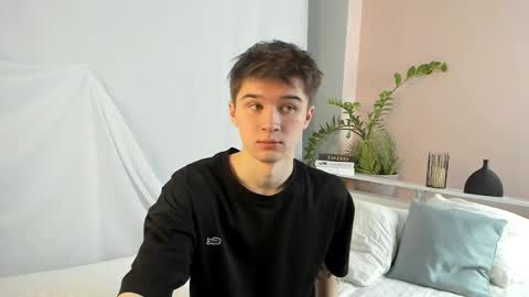 Max online show from 02-21-26, 01:06