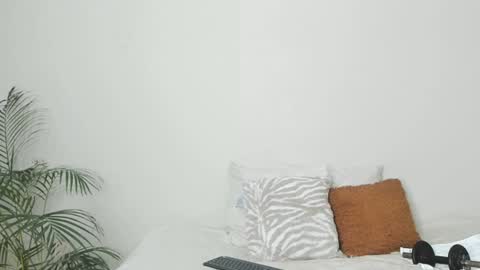 Sherlyn Adams online show from 12-25-24, 07:24