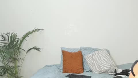 Sherlyn Adams online show from 01-26-25, 06:37