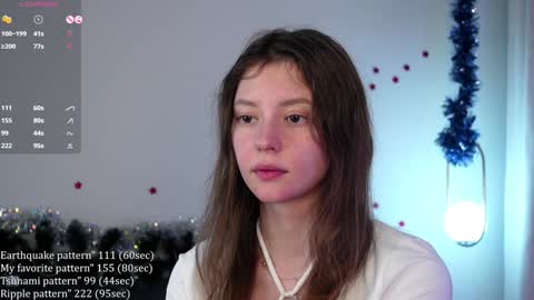 Snapshot of shickshackshock chatting on 01-09-25, 04:17 Iris online show from 01-09-25, 04:17
