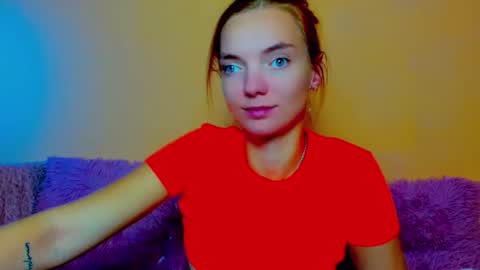 Snapshot of shinelikea_diamond chatting on 10-13-25, 06:41 Alexis online show from 10-13-25, 06:41