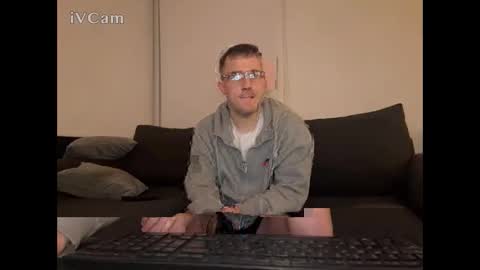 shinjisan0 online show from 12-01-24, 10:43