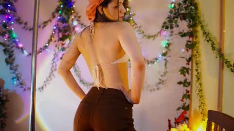 Snapshot of shiny_jail chatting on 02-20-25, 09:31 JennyMira THANK YOU FOR 77 777 online show from 02-20-25, 09:31