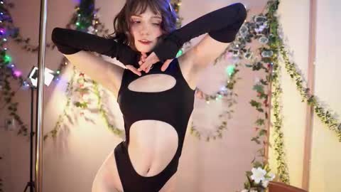 Snapshot of shiny_jail chatting on 09-19-25, 08:53 JennyMira THANK YOU FOR 77 777 online show from 09-19-25, 08:53