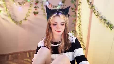 Snapshot of shiny_jail chatting on 09-22-25, 01:18 JennyMira THANK YOU FOR 77 777 online show from 09-22-25, 01:18