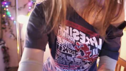 Snapshot of shiny_jail chatting on 09-23-25, 03:15 JennyMira THANK YOU FOR 77 777 online show from 09-23-25, 03:15