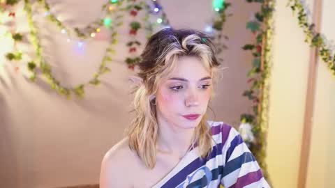 Snapshot of shiny_jail chatting on 10-07-25, 11:35 JennyMira THANK YOU FOR 77 777 online show from 10-07-25, 11:35