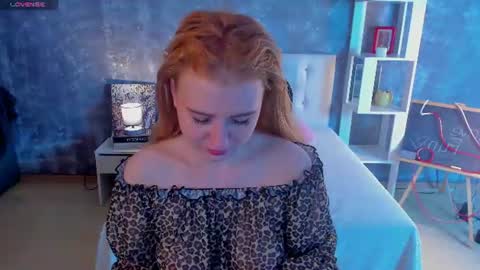 Lisa online show from 06-11-26, 02:22