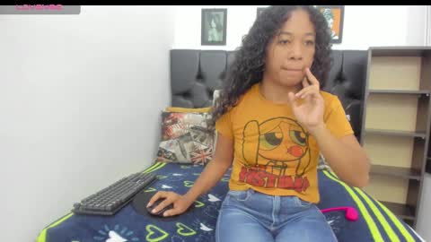 Snapshot of shira_sexylove chatting on 09-13-25, 11:59 shira_sexylove online show from 09-13-25, 11:59