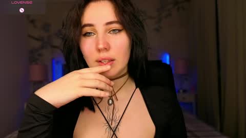 Snapshot of shiraazsh chatting on 06-06-26, 09:30 shiraazsh online show from 06-06-26, 09:30