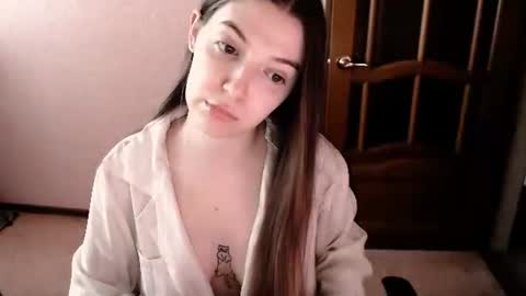 Snapshot of shiraha___rafieru chatting on 05-20-26, 12:11 shiraha___rafieru online show from 05-20-26, 12:11