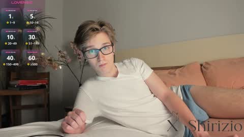 Snapshot of shirizo chatting on 12-21-24, 03:42 Matthew online show from 12-21-24, 03:42