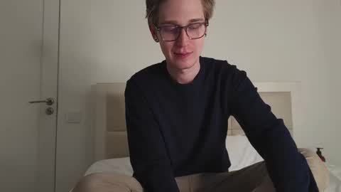 Snapshot of shirizo chatting on 03-20-26, 11:26 Matthew online show from 03-20-26, 11:26