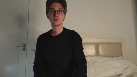 Snapshot of shirizo chatting on 03-27-26, 08:52 Matthew online show from 03-27-26, 08:52