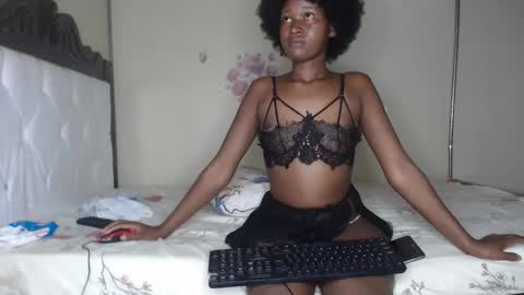 Shi-ro online show from 09-10-25, 10:48