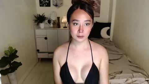 WET AND WILD YHANNA online show from 07-09-26, 08:35