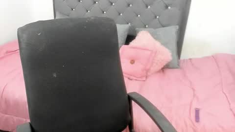 Shofia Beltran online show from 07-17-26, 09:30