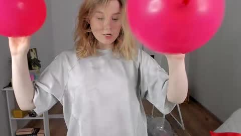 Agatha online show from 10-11-25, 01:31