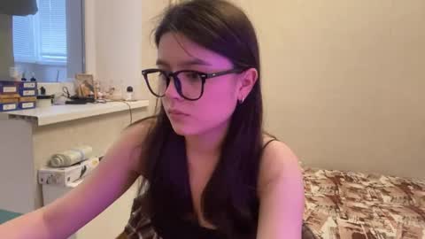 Marie online show from 06-07-26, 02:21