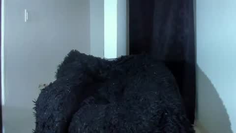 Snapshot of shooter_boy_ chatting on 06-11-26, 05:16 Shooter online show from 06-11-26, 05:16
