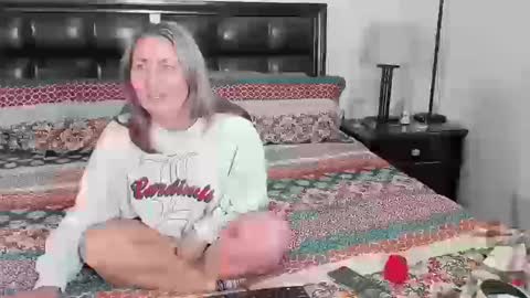 Snapshot of shortstuff79 chatting on 10-12-25, 10:42 shortstuff79 online show from 10-12-25, 10:42