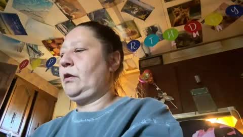 Snapshot of shorty920505 chatting on 08-08-26, 01:08 shorty920505 online show from 08-08-26, 01:08
