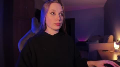 Snapshot of shorty_di chatting on 12-24-24, 04:40 Diana online show from 12-24-24, 04:40