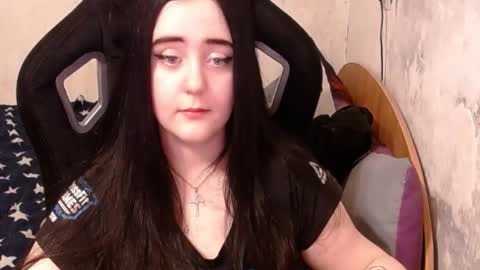 Snapshot of show_for_you chatting on 01-20-25, 06:10 show_for_you online show from 01-20-25, 06:10