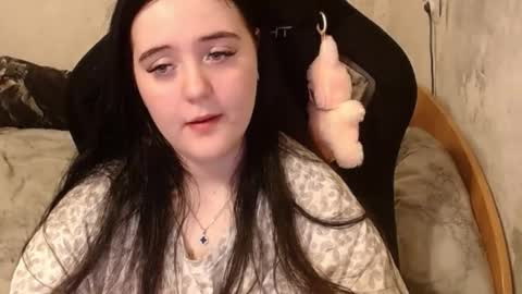 Snapshot of show_for_you chatting on 09-25-25, 01:37 show_for_you online show from 09-25-25, 01:37