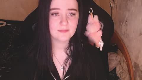 Snapshot of show_for_you chatting on 10-14-25, 02:29 show_for_you online show from 10-14-25, 02:29