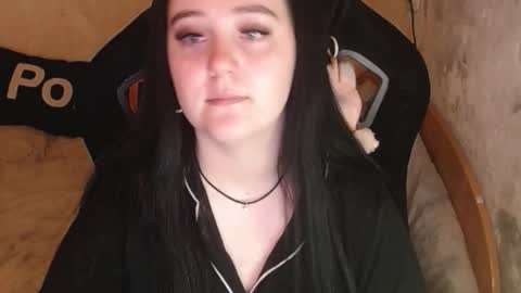 Snapshot of show_for_you chatting on 02-01-26, 01:09 show_for_you online show from 02-01-26, 01:09