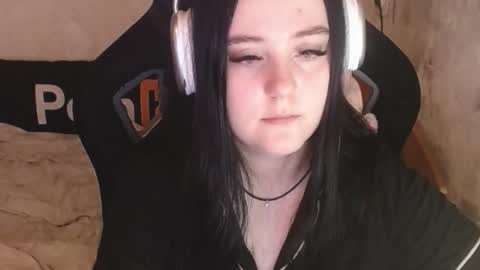 Snapshot of show_for_you chatting on 02-02-26, 12:15 show_for_you online show from 02-02-26, 12:15