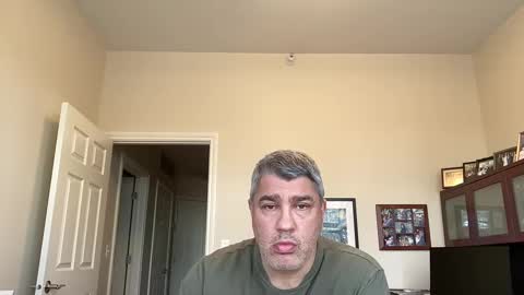 Chicago Guy online show from 01-28-25, 09:08