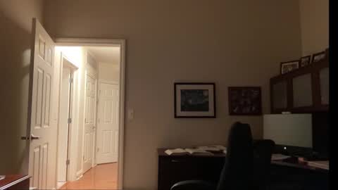 Chicago Guy online show from 09-28-25, 03:45