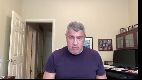 Chicago Guy online show from 10-14-25, 07:36