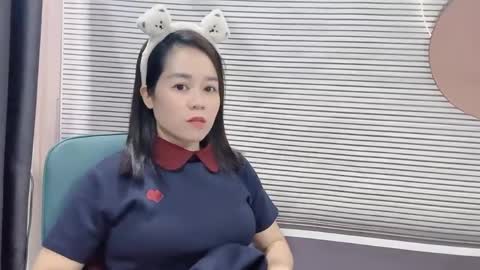 Snapshot of shshiko chatting on 05-19-26, 01:00 Hua yi online show from 05-19-26, 01:00
