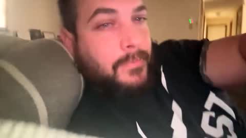 YeahBoi420 online show from 12-17-25, 06:58